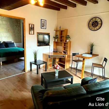 Au Lion D'Or Apartment Les Roches-l'Eveque Bagian luar foto