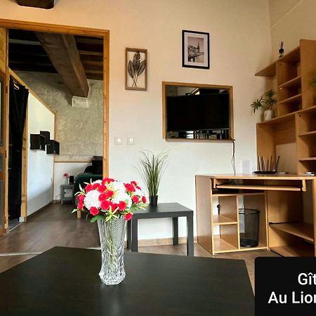 Au Lion D'Or Apartment Les Roches-l'Eveque Bagian luar foto
